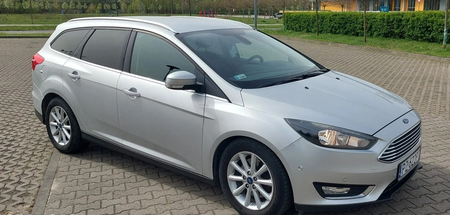 Ford Focus cena 25900 przebieg: 325500, rok produkcji 2015 z Konstantynów Łódzki małe 67